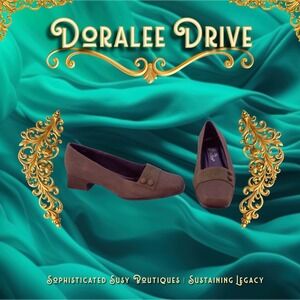 Vintage 925 Collection 80s Dark Green Block Heel Square Toe Button Accent WIDE